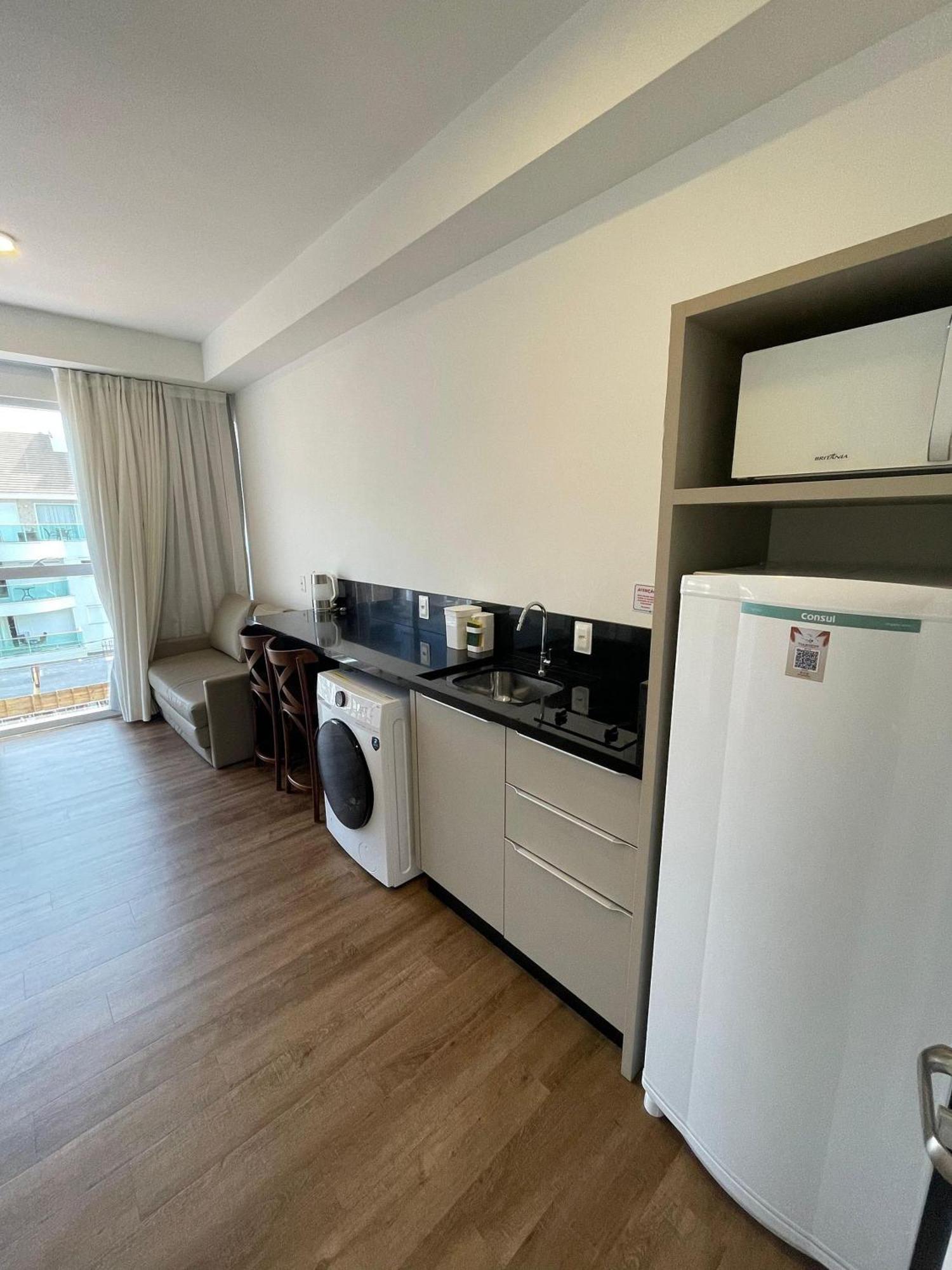 Condominio Vila Do Centro Бомбиняс Екстериор снимка