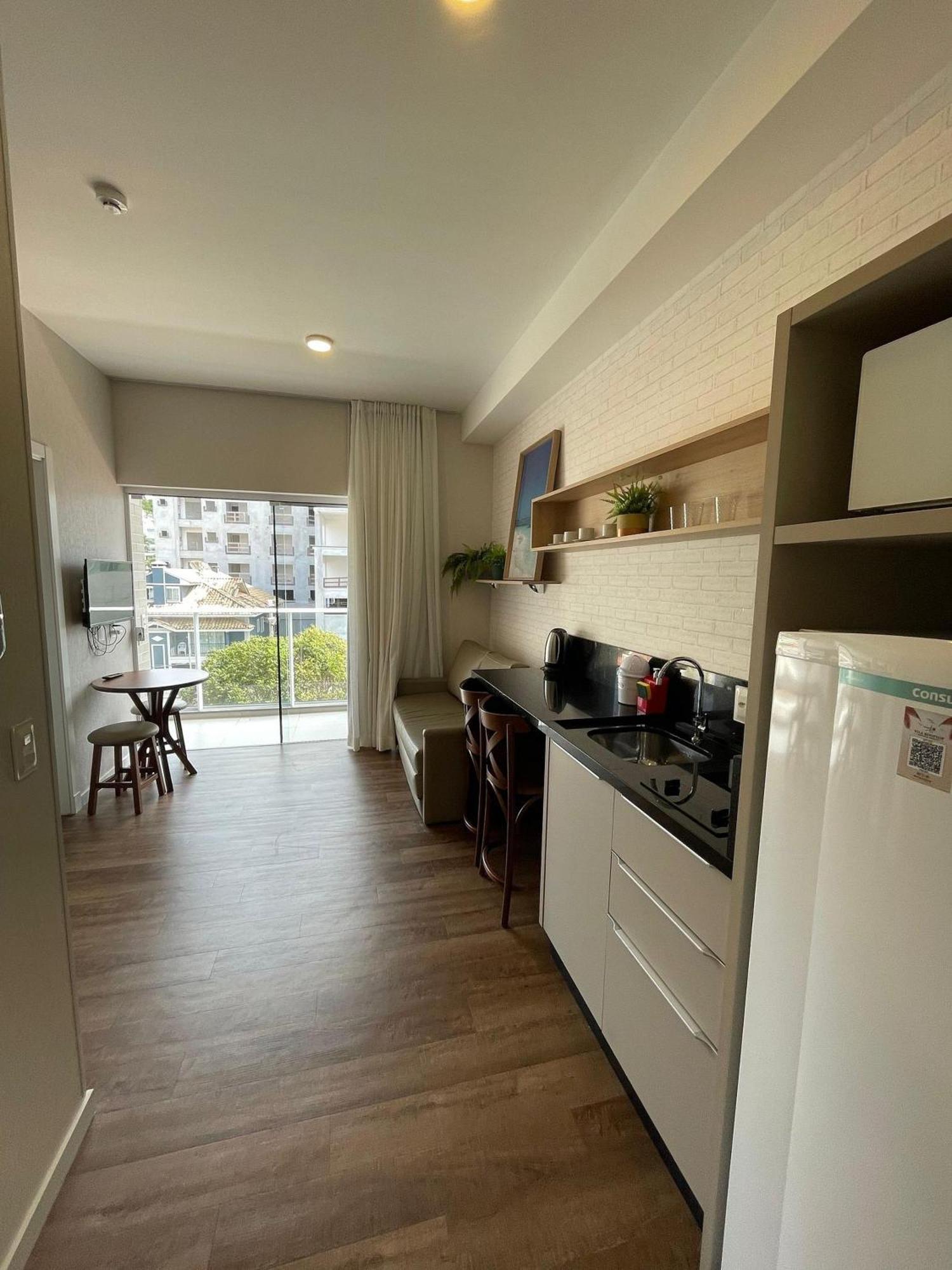 Condominio Vila Do Centro Бомбиняс Екстериор снимка